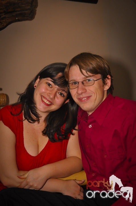 Seară cu karaoke în Zulu, Zulu Caffe