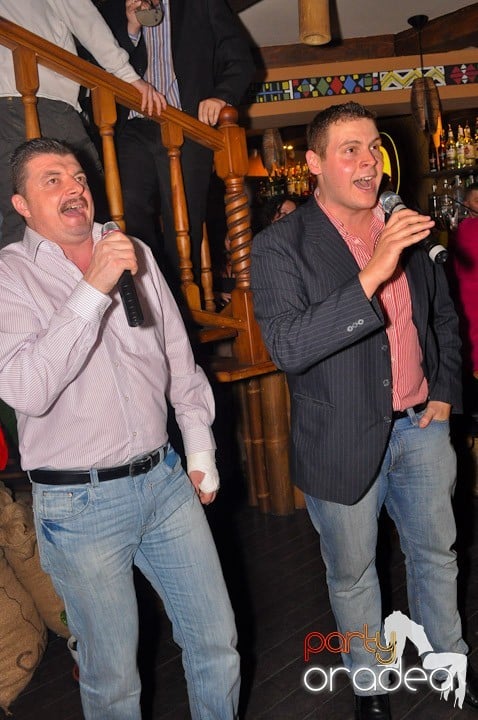 Seară cu karaoke în Zulu, Zulu Caffe