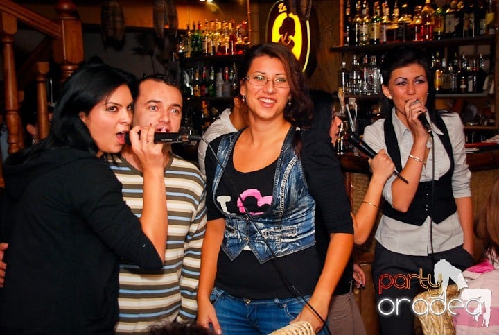 Seară cu karaoke în Zulu, Zulu Caffe