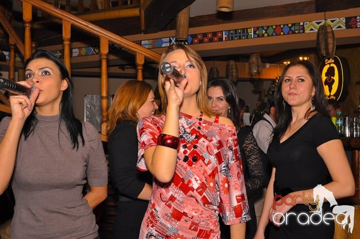 Seară cu karaoke în Zulu, Zulu Caffe