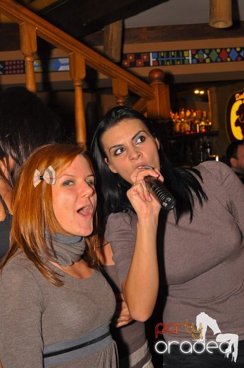 Seară cu karaoke în Zulu, Zulu Caffe