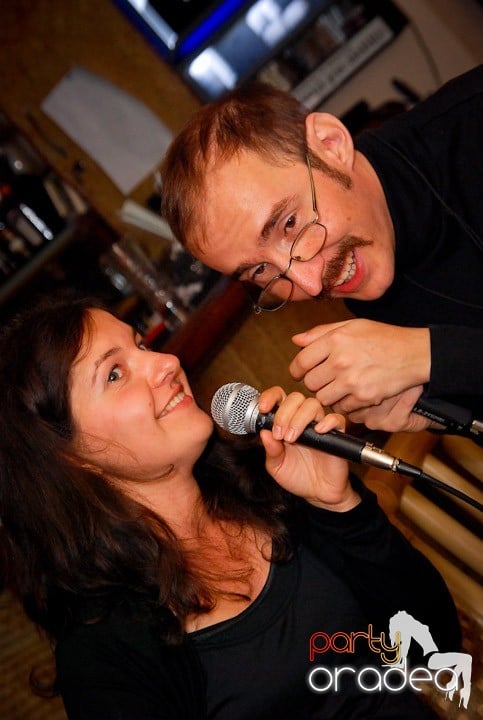 Seară cu karaoke în Zulu, Zulu Caffe