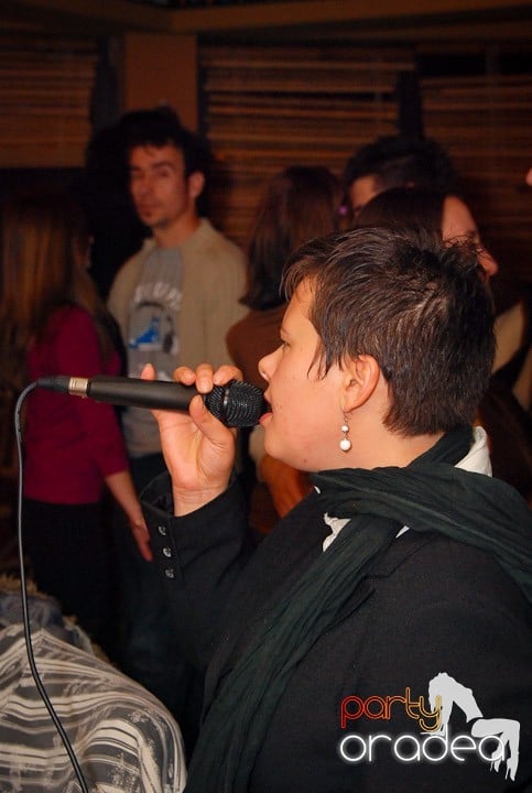 Seară cu karaoke în Zulu, Zulu Caffe