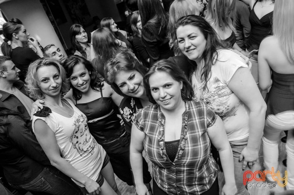 Seara de 8 Martie în Window Pub, 