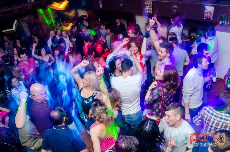 Seara de 8 Martie în Window Pub, 