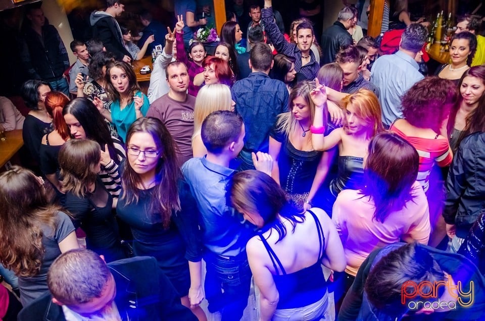 Seara de 8 Martie în Window Pub, 