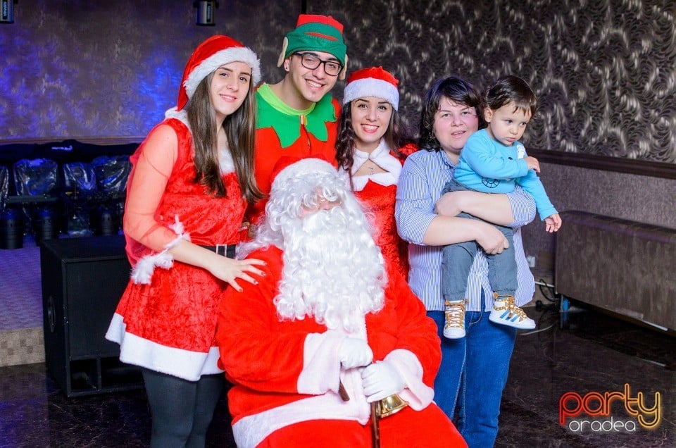 Seara de Crăciun la Hotel Internaţional, Hotel Internaţional