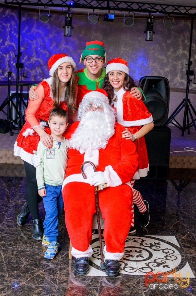Seara de Crăciun la Hotel Internaţional, Hotel Internaţional