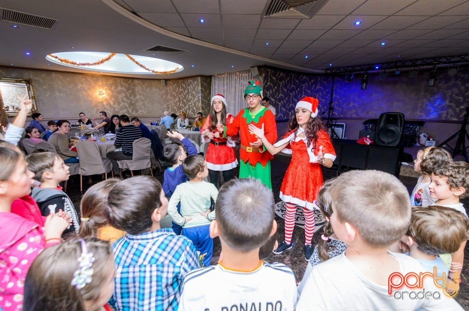 Seara de Crăciun la Hotel Internaţional, Hotel Internaţional