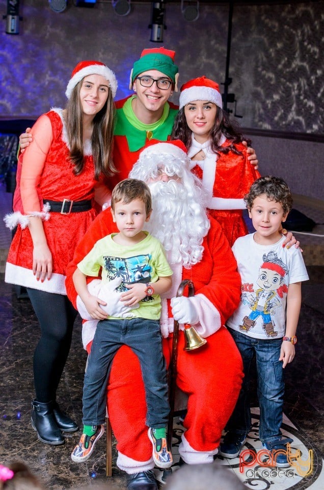 Seara de Crăciun la Hotel Internaţional, Hotel Internaţional