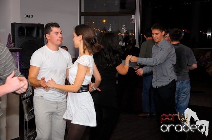 Seară de dans în Blondy's Art Café, 