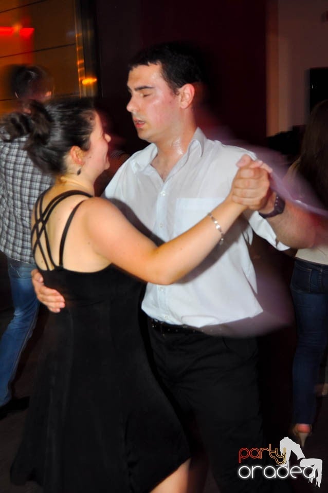 Seară de dans în Blondy's Art Café, 