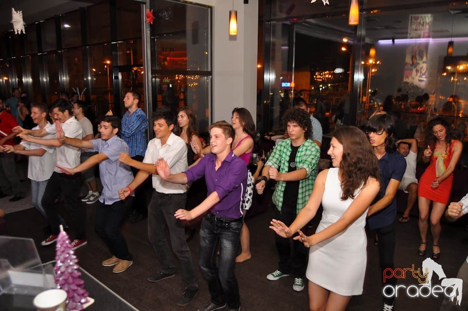 Seară de dans în Blondy's Art Café, 