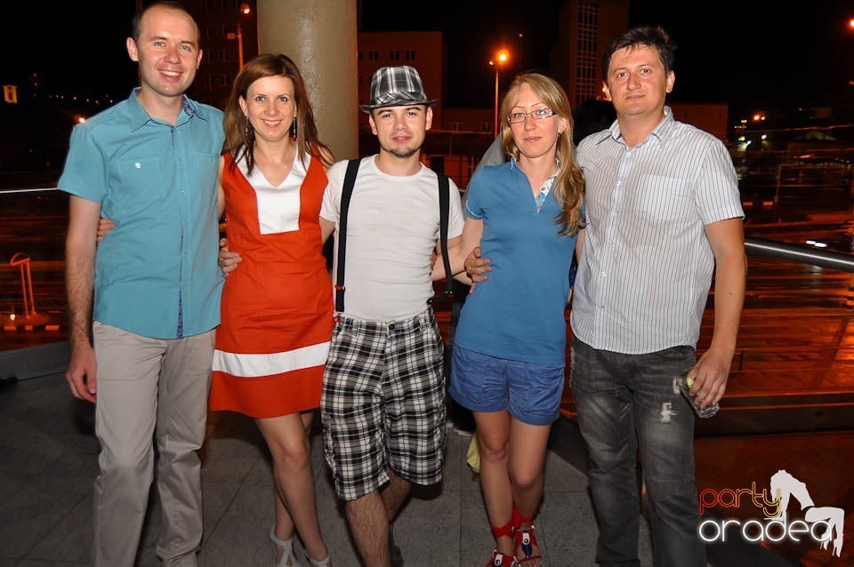 Seară de dans în Blondy's Art Café, 