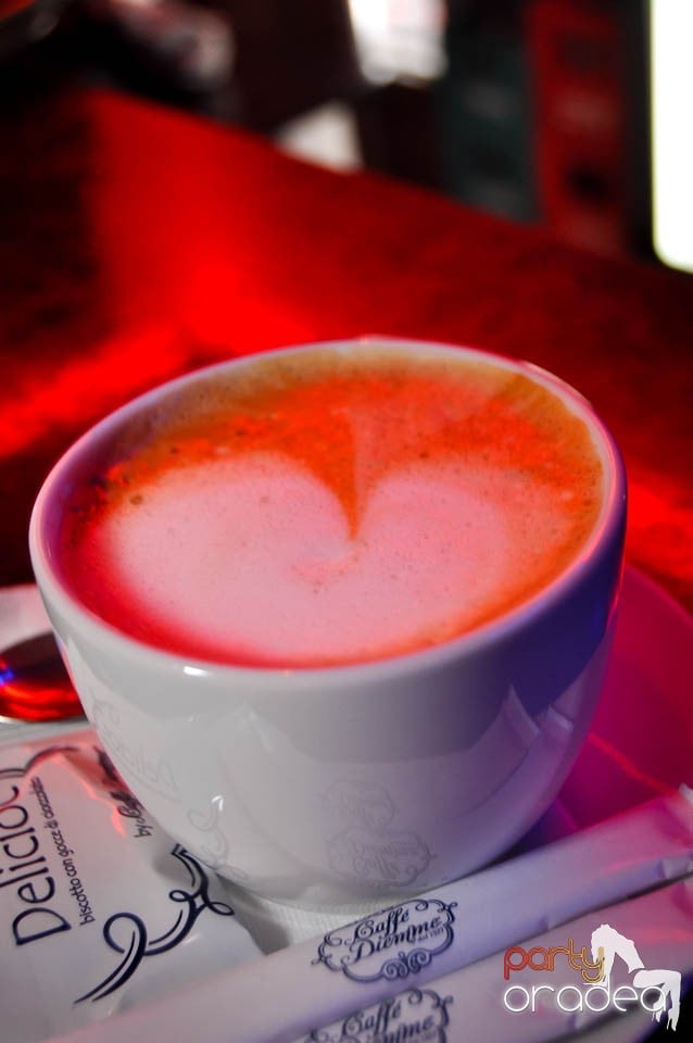 Seară de dans în Blondy's Art Café, 