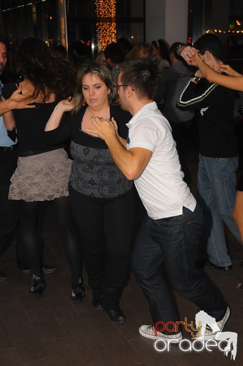 Seară de dans în Blondy's Art Café, 