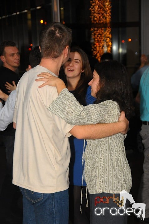 Seară de dans în Blondy's Art Café, 