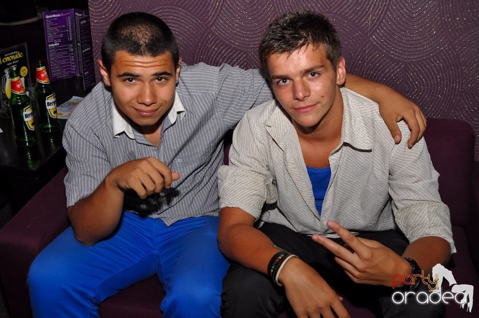 Seară de dans în Blondy's Art Café, 