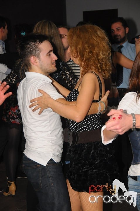 Seară de dans în Blondy's Art Café, 