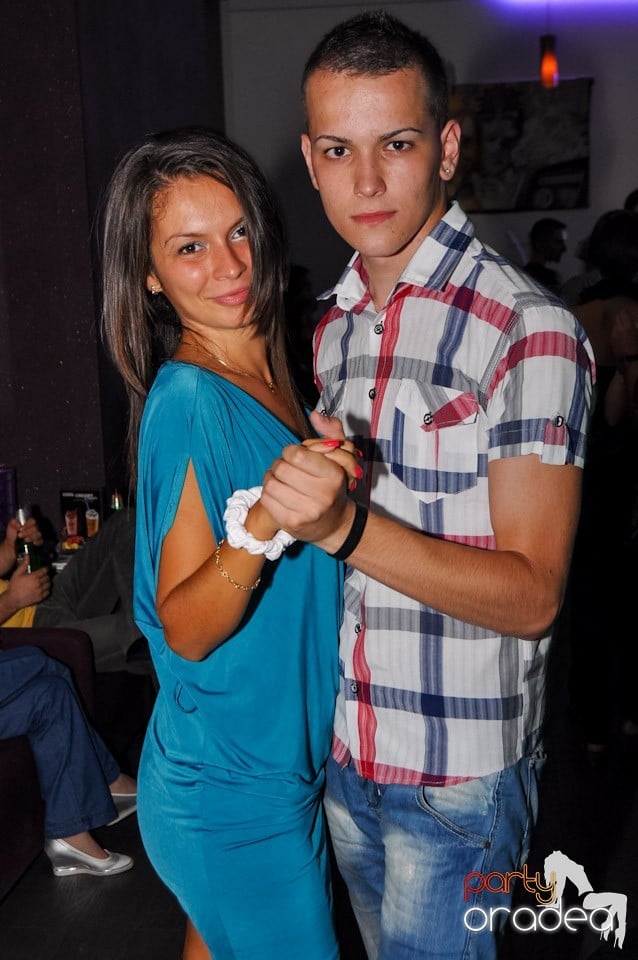 Seară de dans în Blondy's Art Café, 