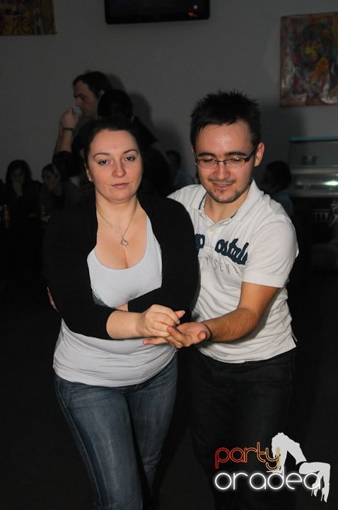 Seară de dans în Blondy's Art Café, 