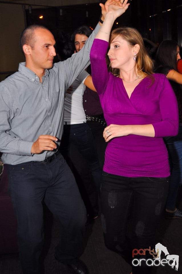 Seară de dans în Blondy's Art Café, 