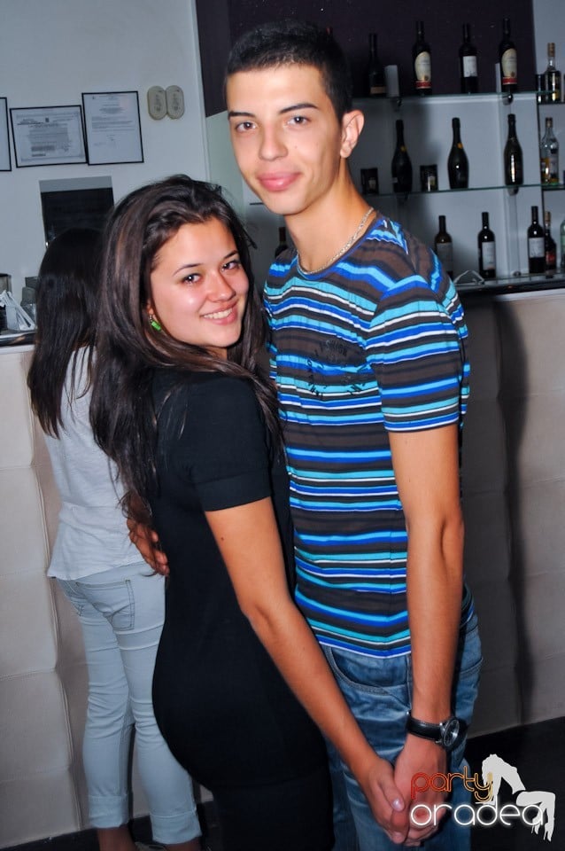 Seară de dans în Blondy's Art Café, 