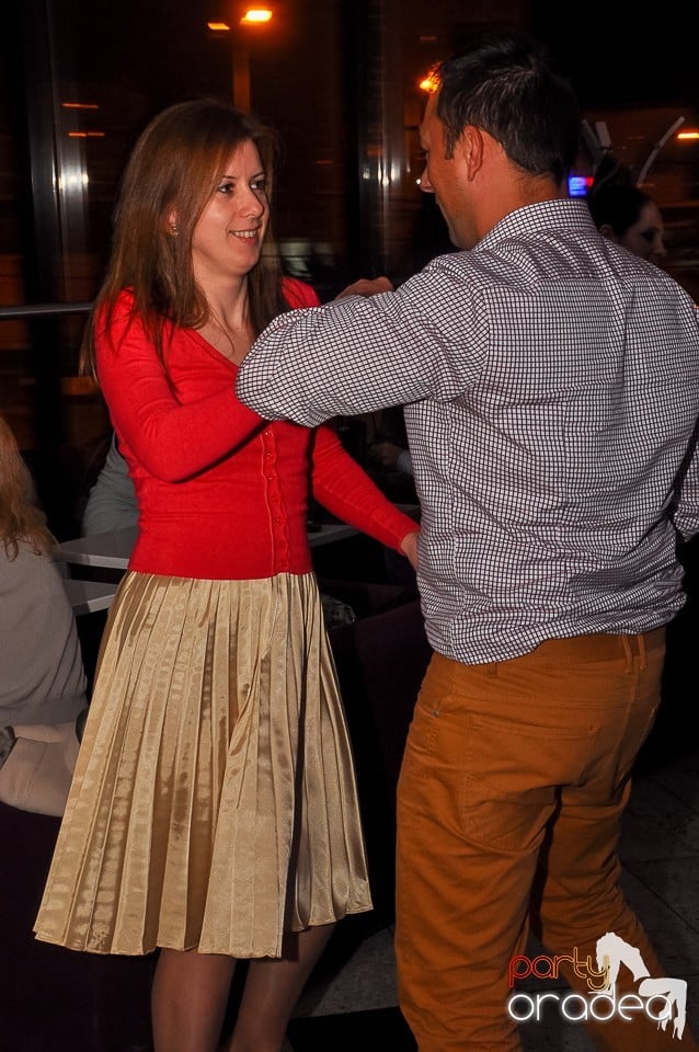 Seară de dans în Blondy's Art Café, 