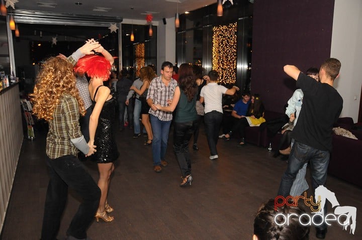 Seară de dans în Blondy's Art Café, 