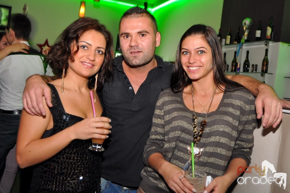 Seară de dans în Blondy's Art Café, 