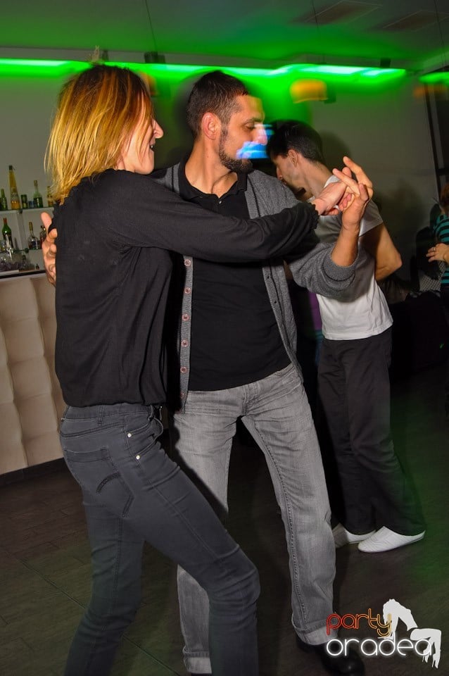 Seară de dans în Blondy's Art Café, 