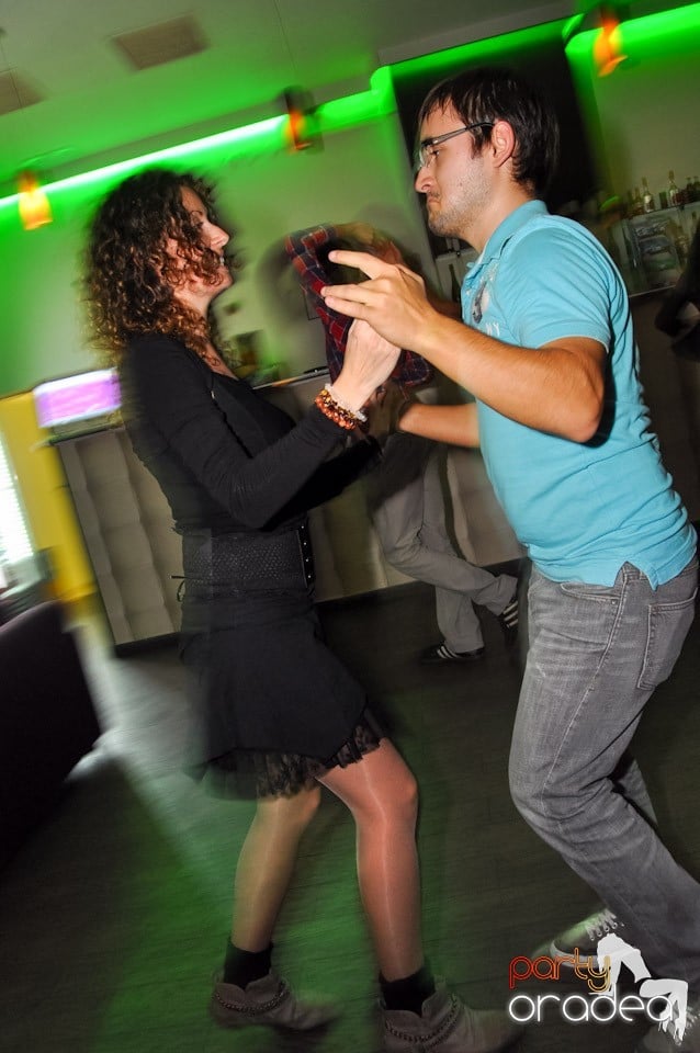 Seară de dans în Blondy's Art Café, 