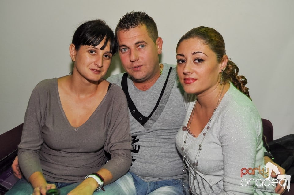 Seară de dans în Blondy's Art Café, 