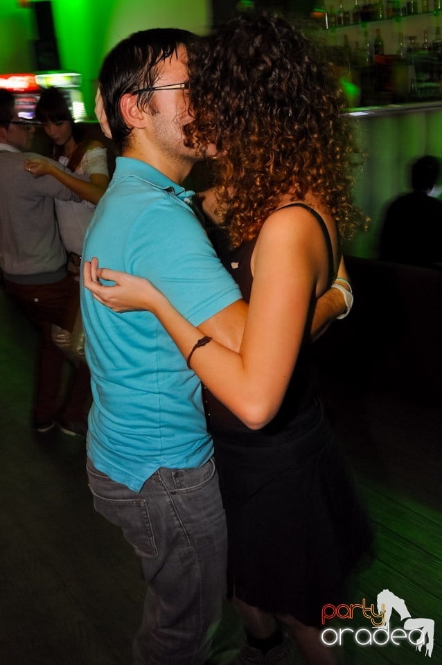 Seară de dans în Blondy's Art Café, 