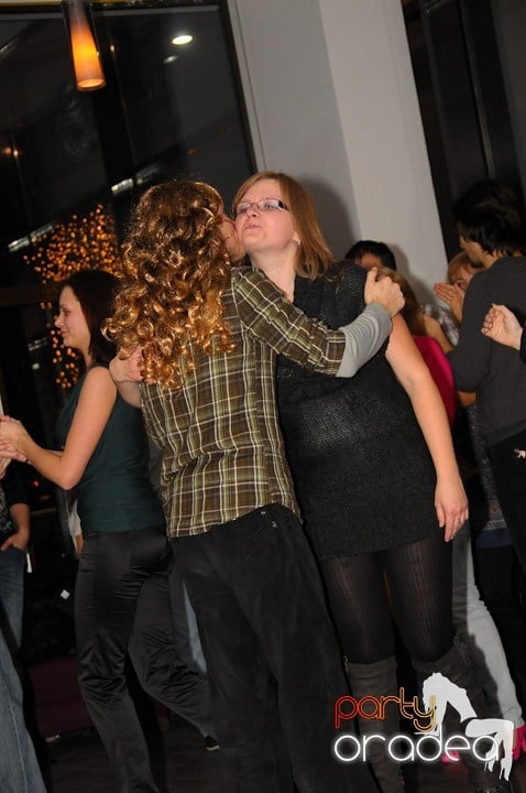 Seară de dans în Blondy's Art Café, 