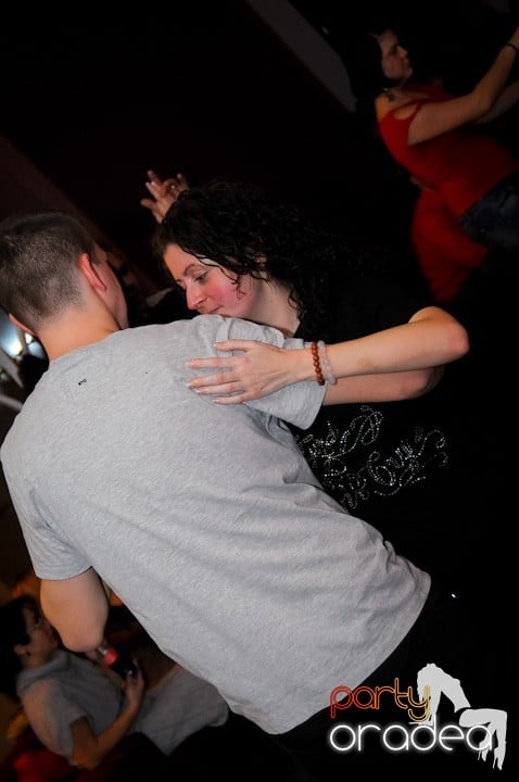 Seară de dans în Blondy's Art Café, 