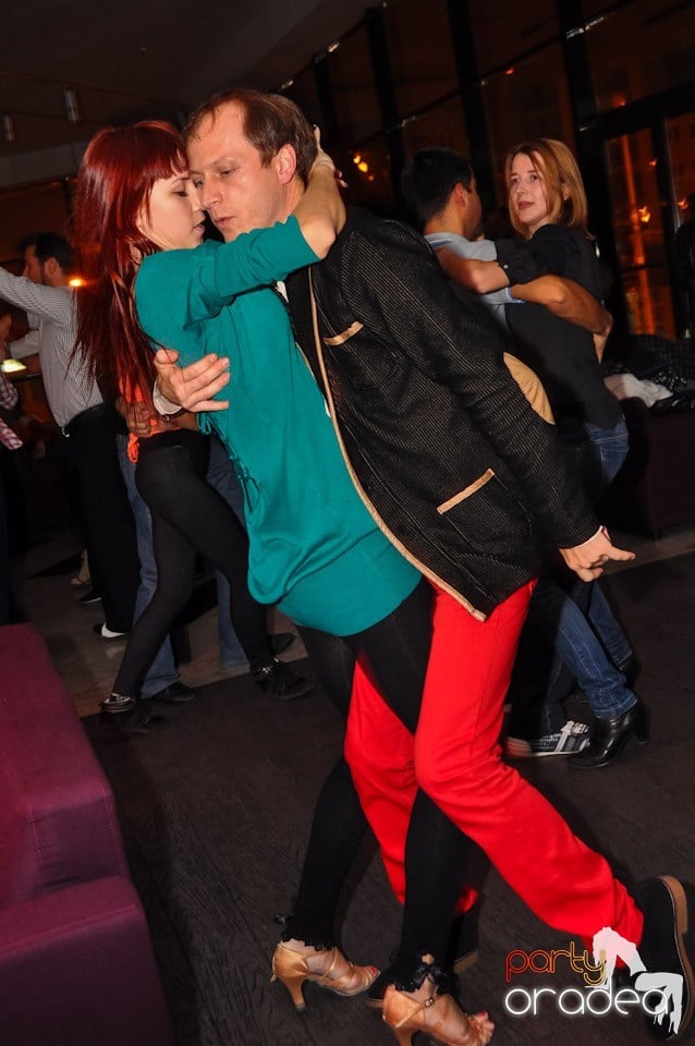 Seară de dans în Blondy's Art Café, 