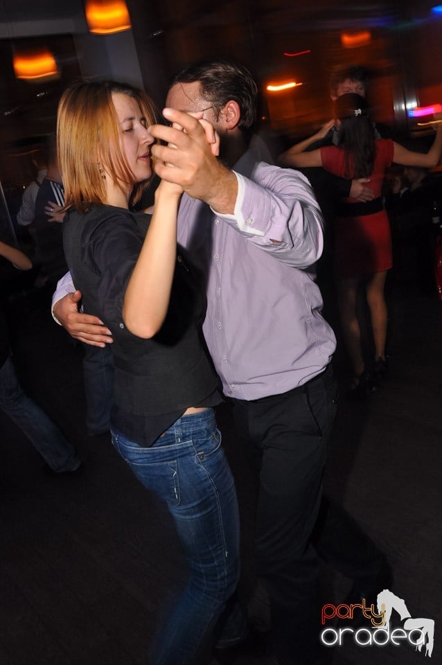 Seară de dans în Blondy's Art Café, 