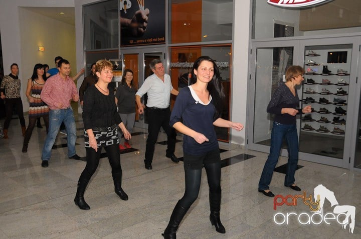 Seară de dans în Blondy's Art Café, 