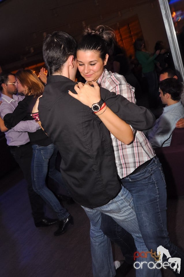 Seară de dans în Blondy's Art Café, 