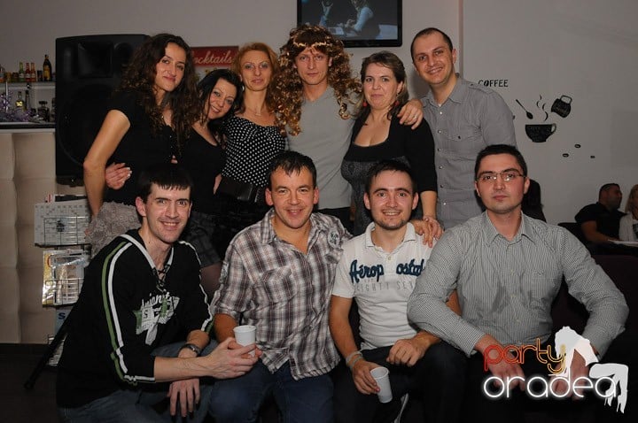 Seară de dans în Blondy's Art Café, 