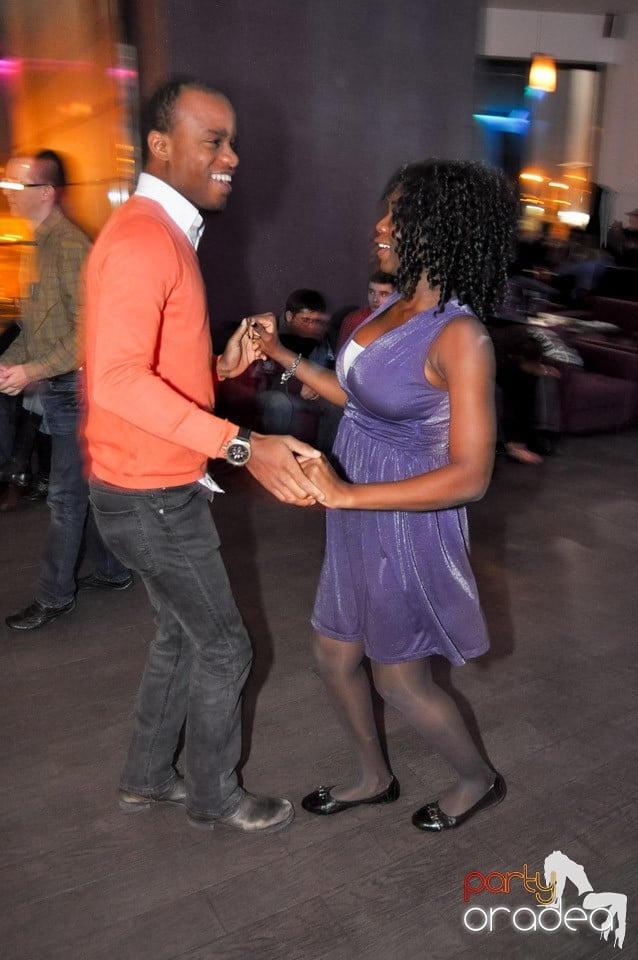 Seară de dans în Blondy's Art Café, 