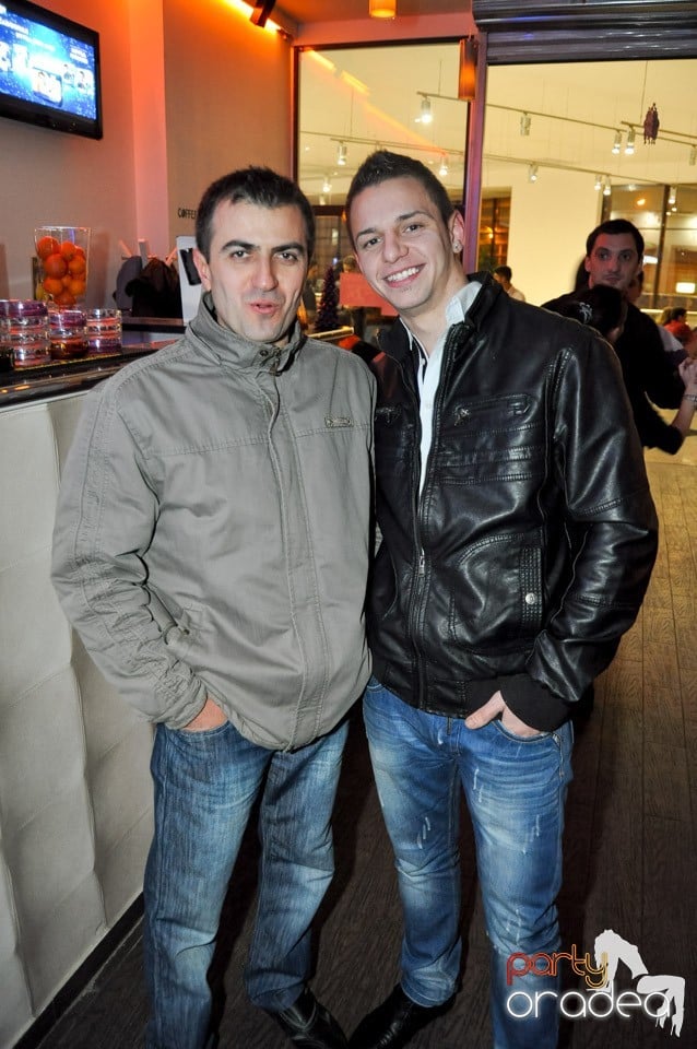 Seară de dans în Blondy's Art Café, 