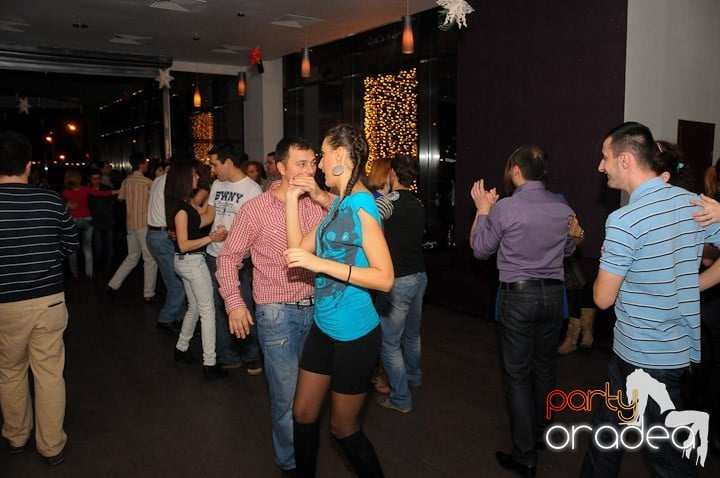 Seară de dans în Blondy's Art Café, 