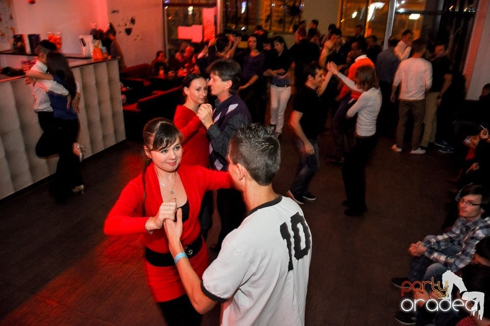 Seară de dans în Blondy's Art Café, 