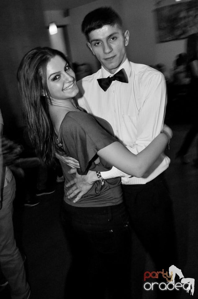 Seară de dans în Blondy's Art Café, 