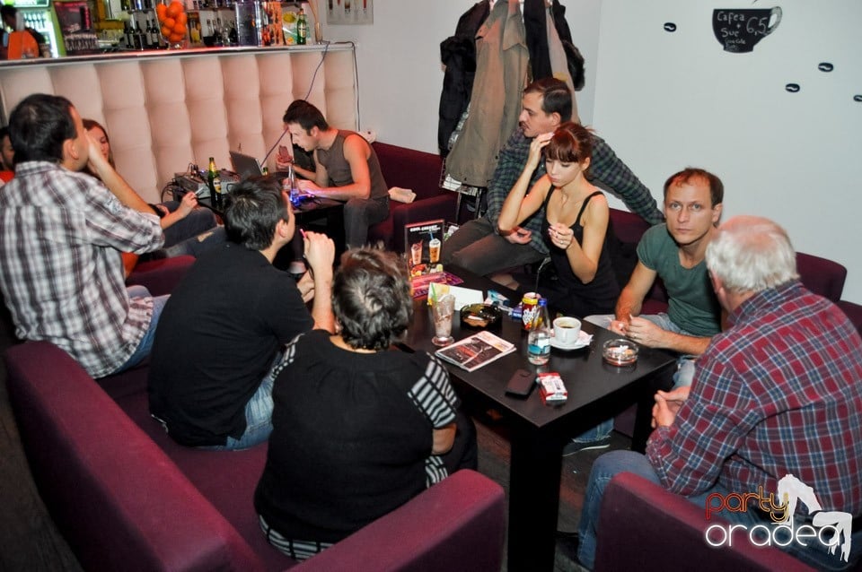 Seară de dans în Blondy's Art Café, 