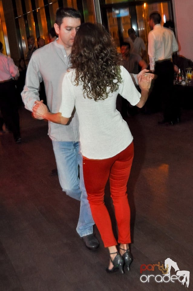 Seară de dans în Blondy's Art Café, 