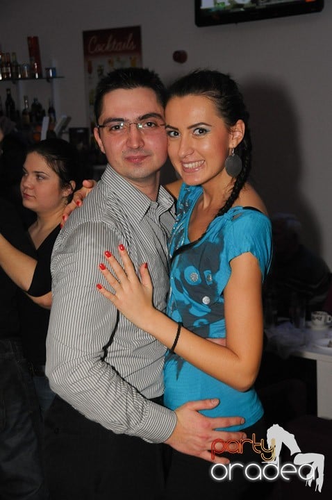 Seară de dans în Blondy's Art Café, 