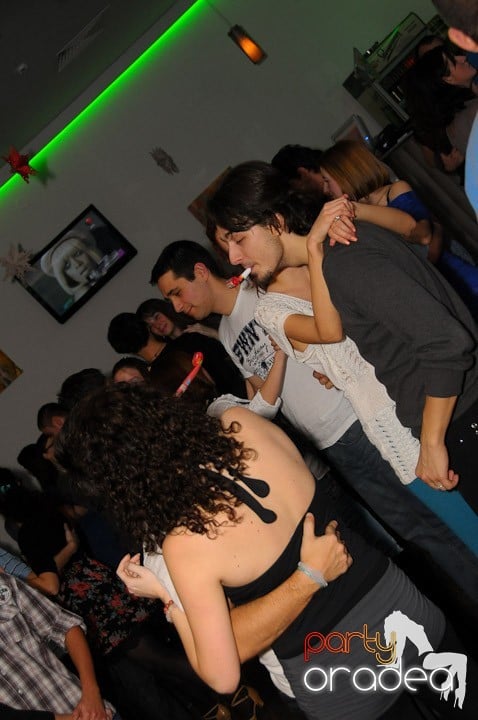 Seară de dans în Blondy's Art Café, 